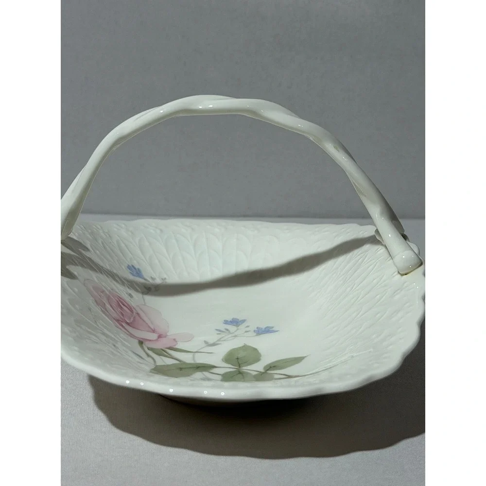 Mikasa April Rose B2053 Bone China Basket Pink Floral Twisted‎ Handle Japan